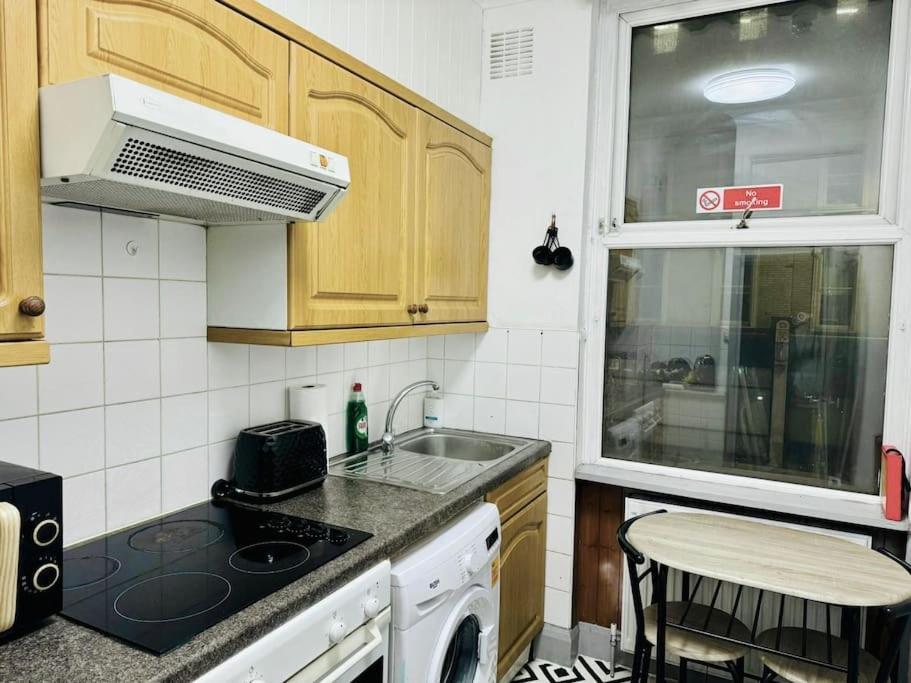 1 Bedroom Studio Next To King'S Cross St Pancreas Station London Eksteriør bilde